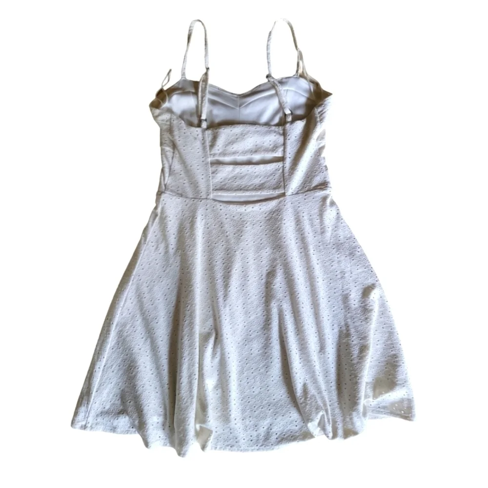 Aeropostale Eyelet Dress - Picture 2 of 2